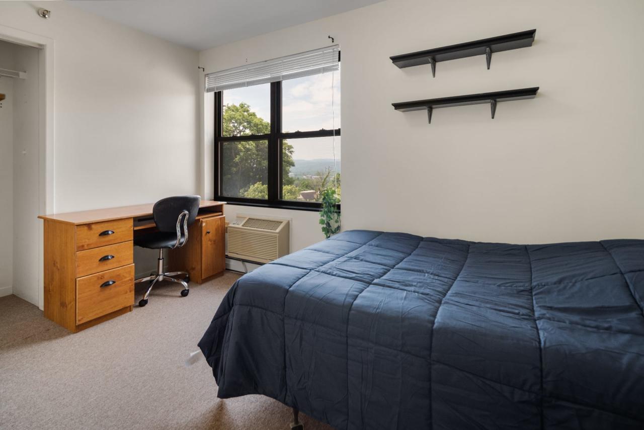 Bedroom 1 in Ithaca 1228