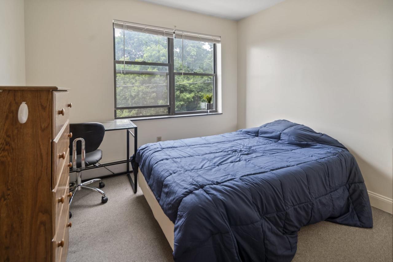Bedroom 1 in Ithaca 292