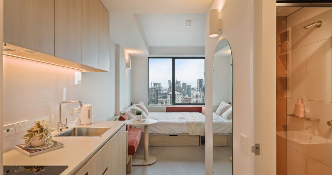 Premium Studio Apartment in Melbourne 9