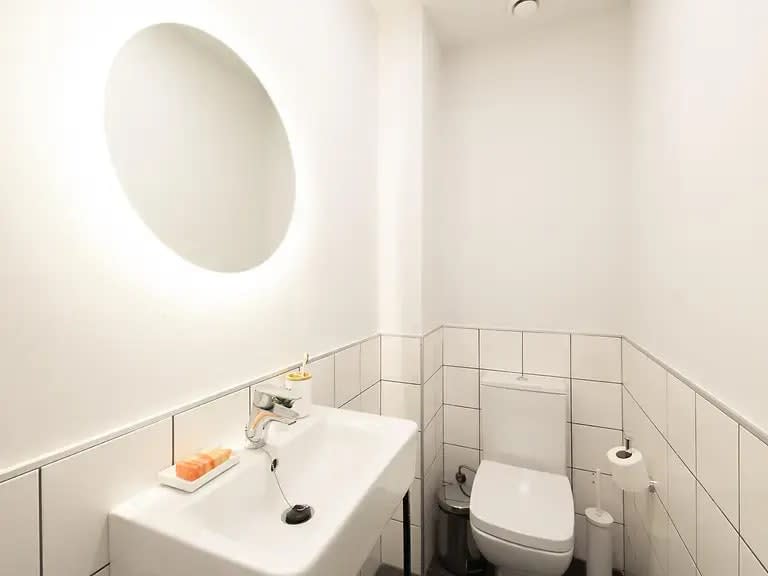 Individual Basic Balcony in Barcelona 67