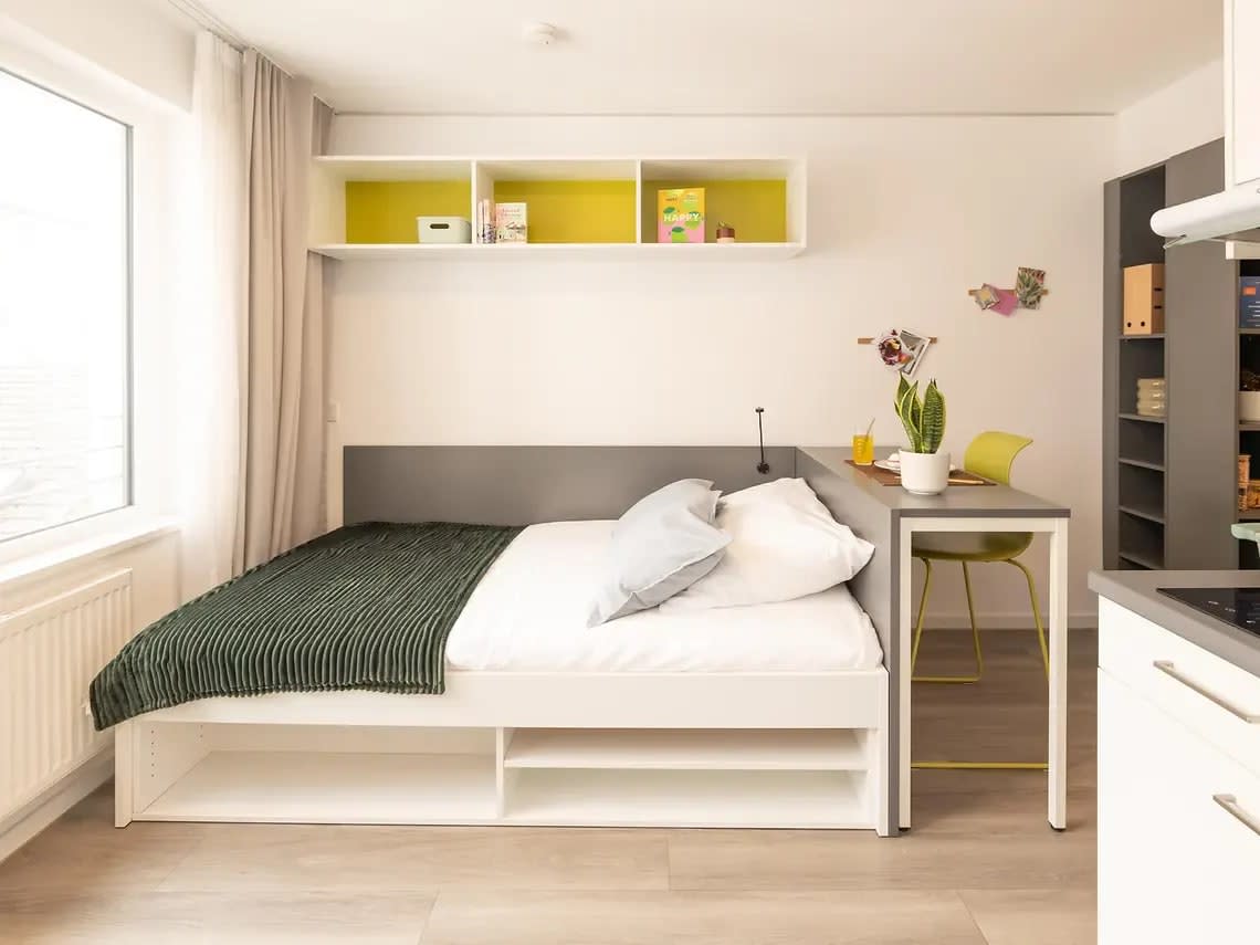 Studio L Bronze in Frankfurt am Main 74