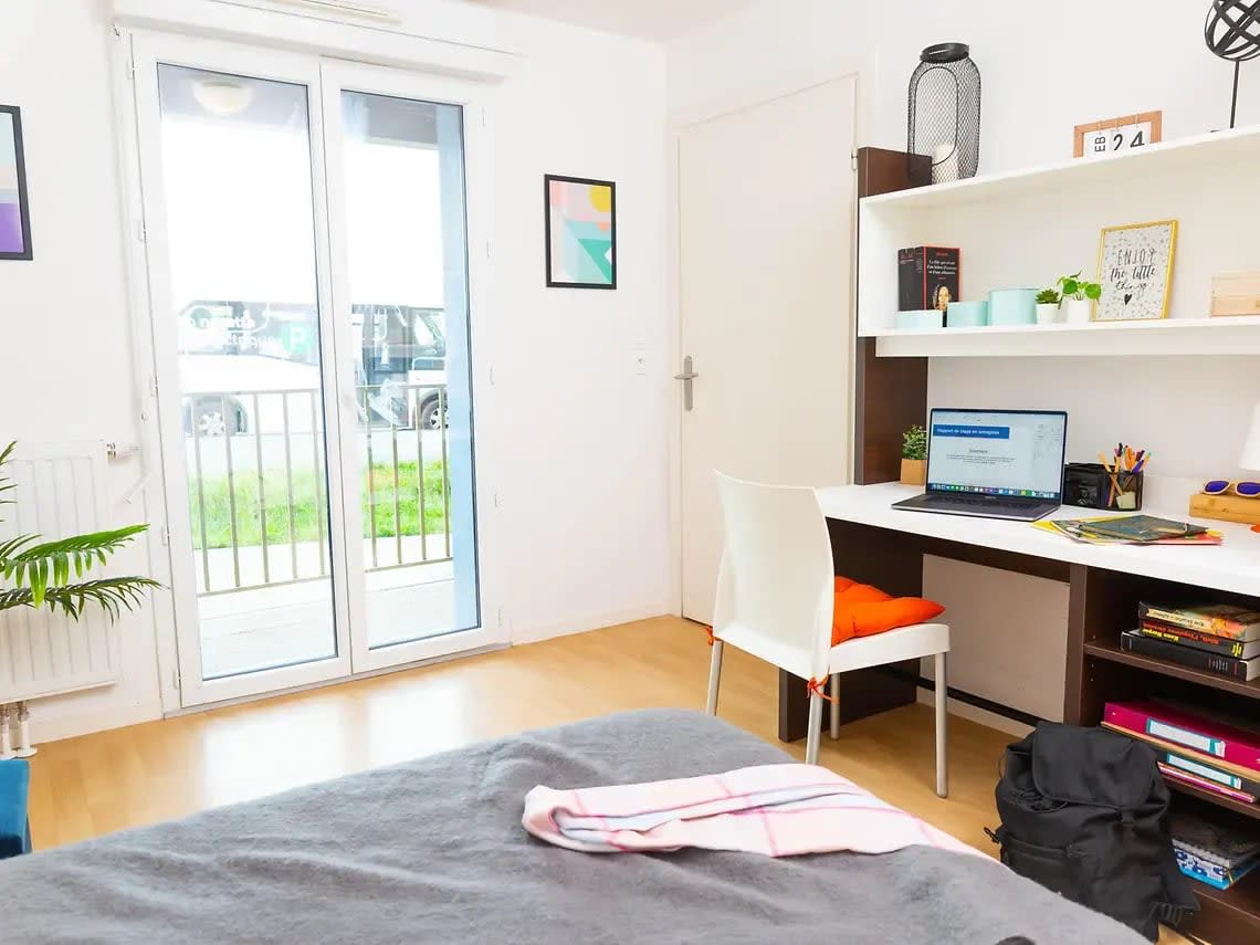 Studio in Paris 22