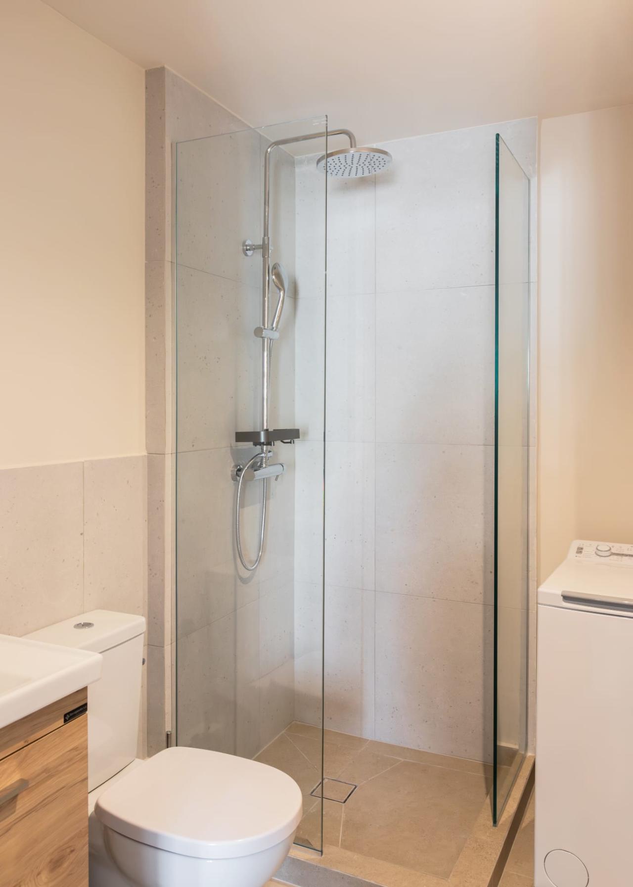 Apartment 1 in Athina 160