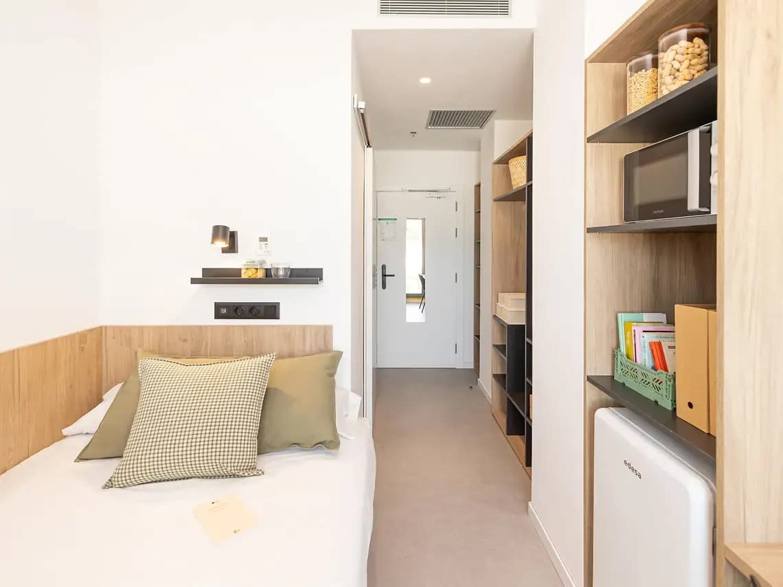 Single +With kitchen in Sevilla 25