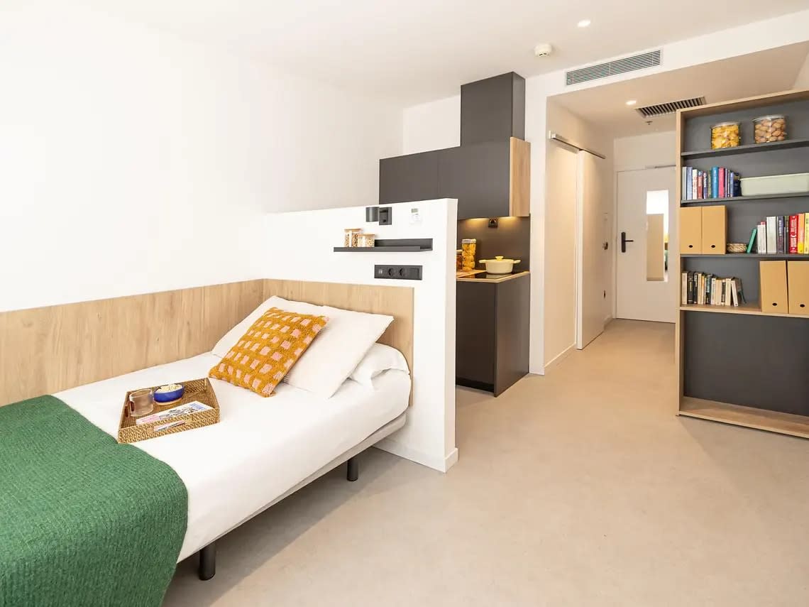 Single +With kitchen in Sevilla 7