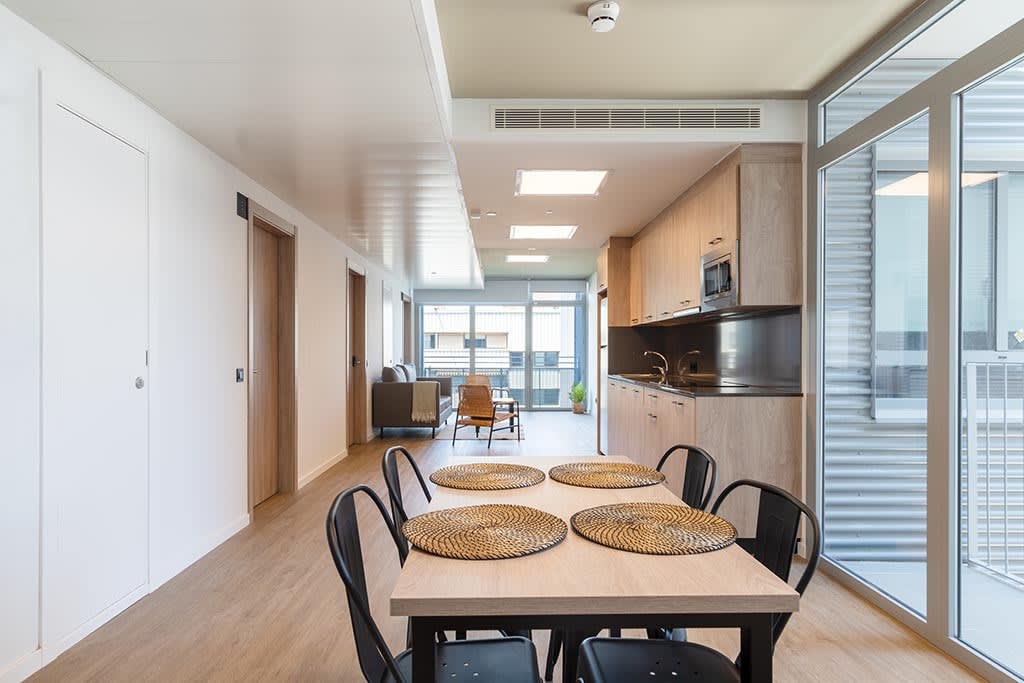 Single in a 3-bedroom flat in Sant Adrià de Besòs 6