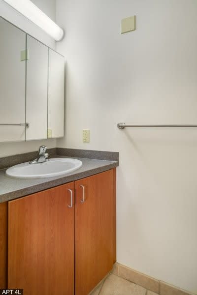 Private Room in 3 Bedroom Apartment in Ithaca 215