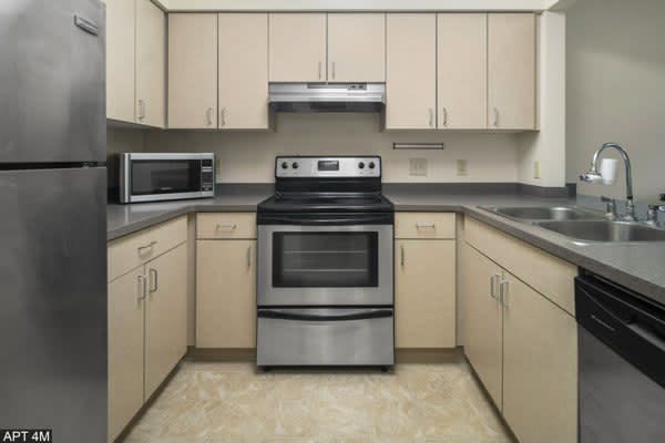 Private Room in 3 Bedroom Apartment in Ithaca 189
