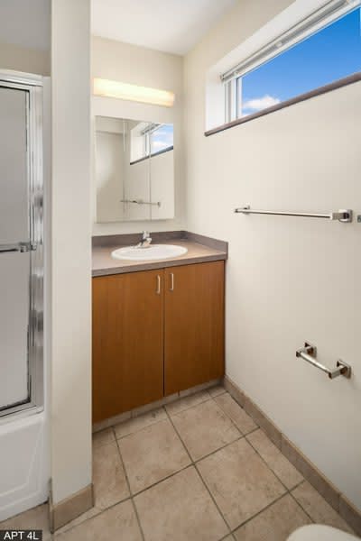 Private Room in 3 Bedroom Apartment in Ithaca 214