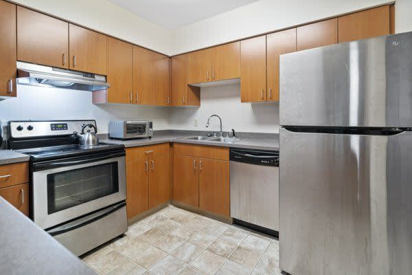 Private Room in 3 Bedroom Apartment in Ithaca 251