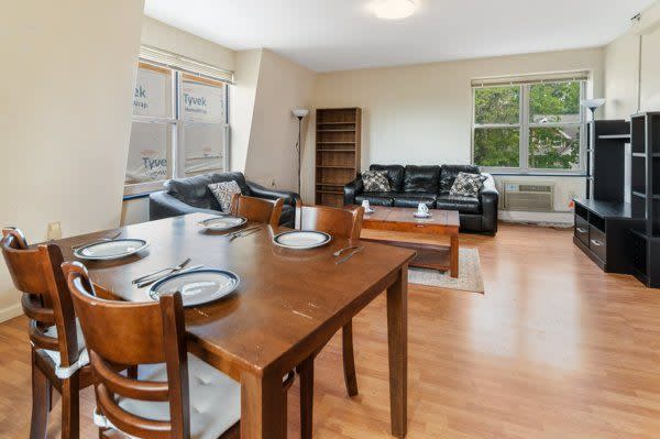 Private Room in 3 Bedroom Apartment in Ithaca 226