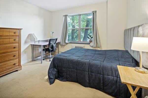 Private Room in 3 Bedroom Apartment in Ithaca 234
