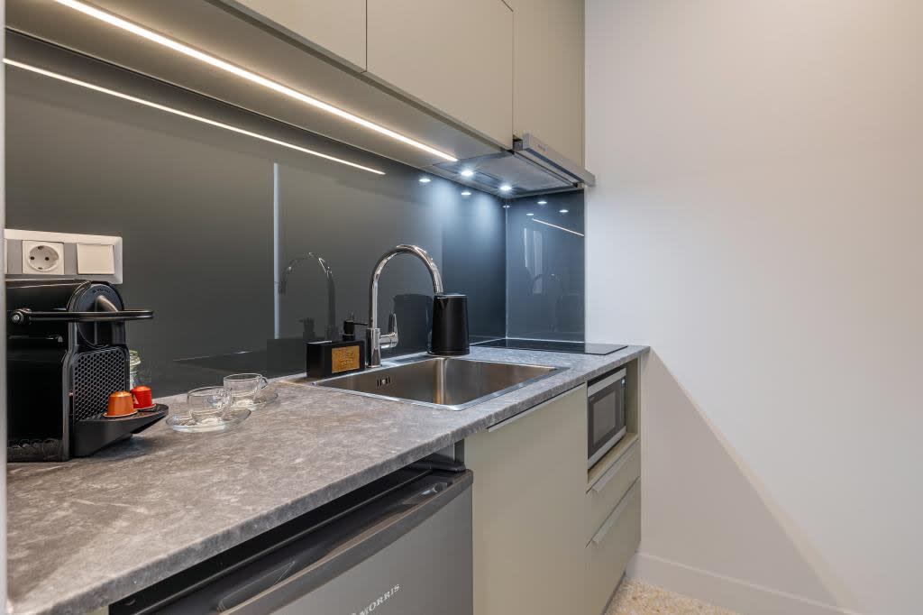 Raise Porta Nuova One-Bedroom Apartments in Iraklio 12