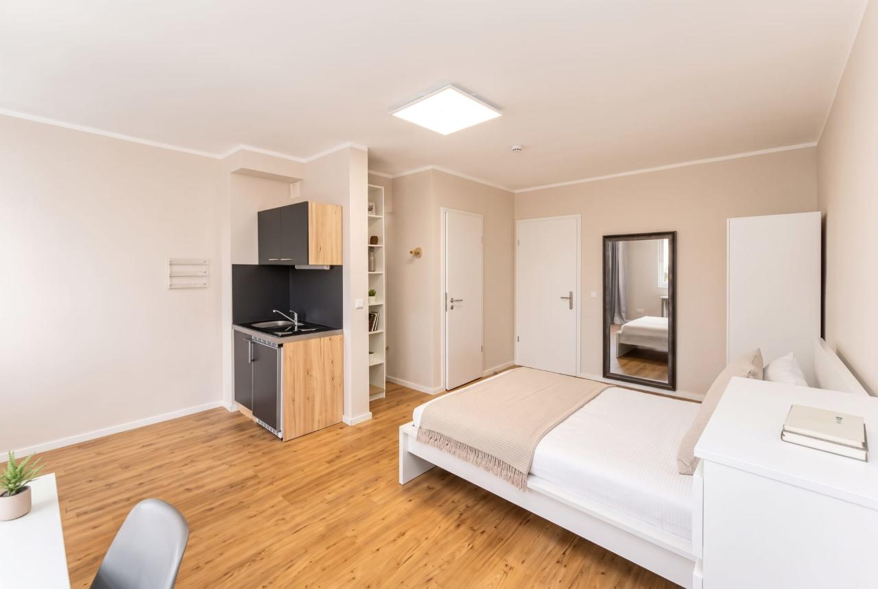 Leibnizstraße Charlottenburg Studio in Berlin 135