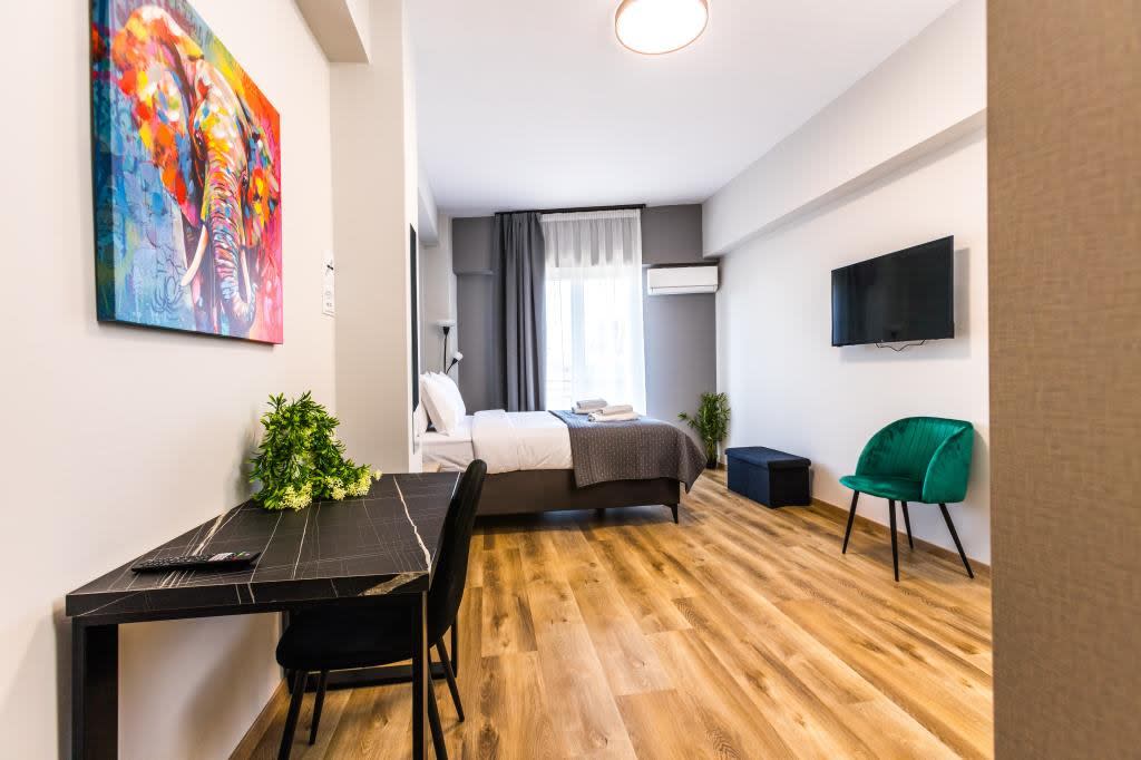 Studio (3 Beds) in Athina 17