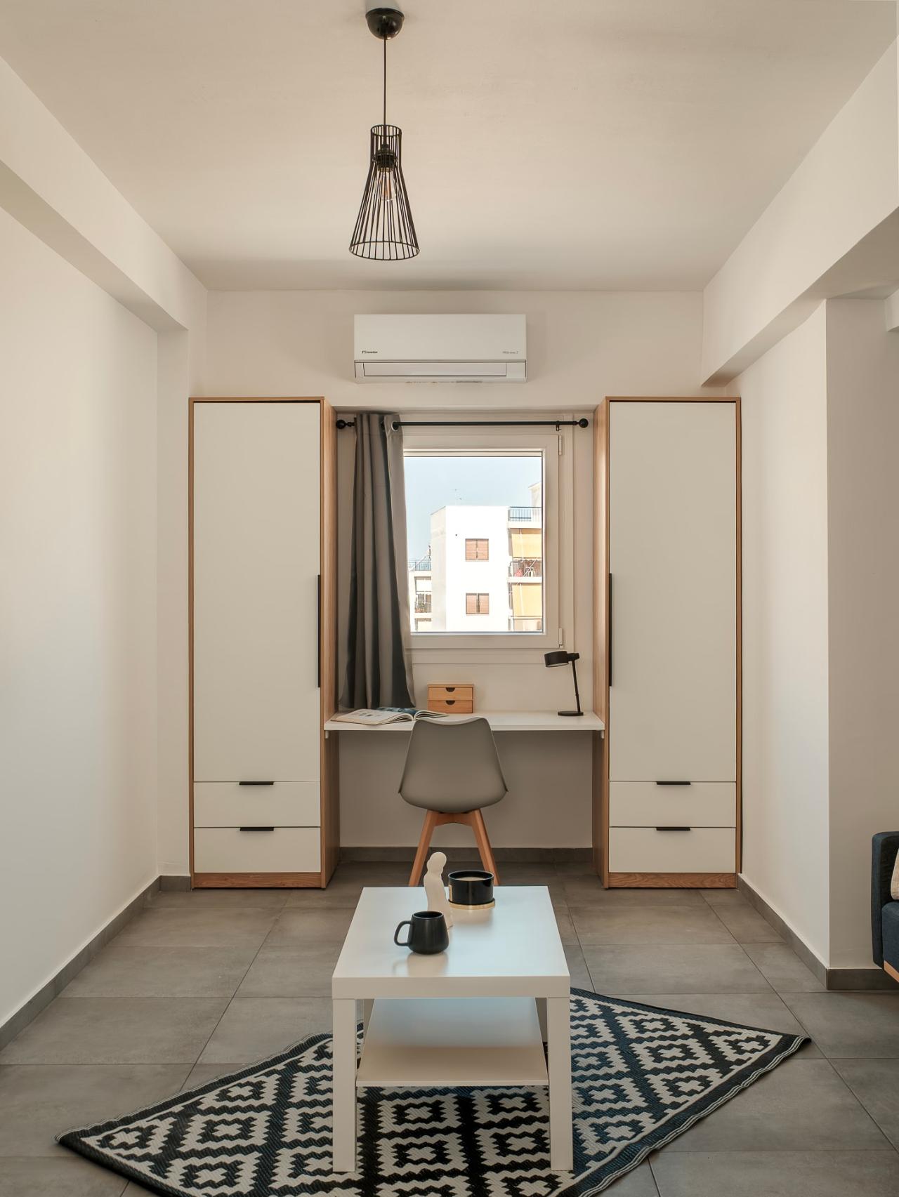 Studio 007 in Patra 11