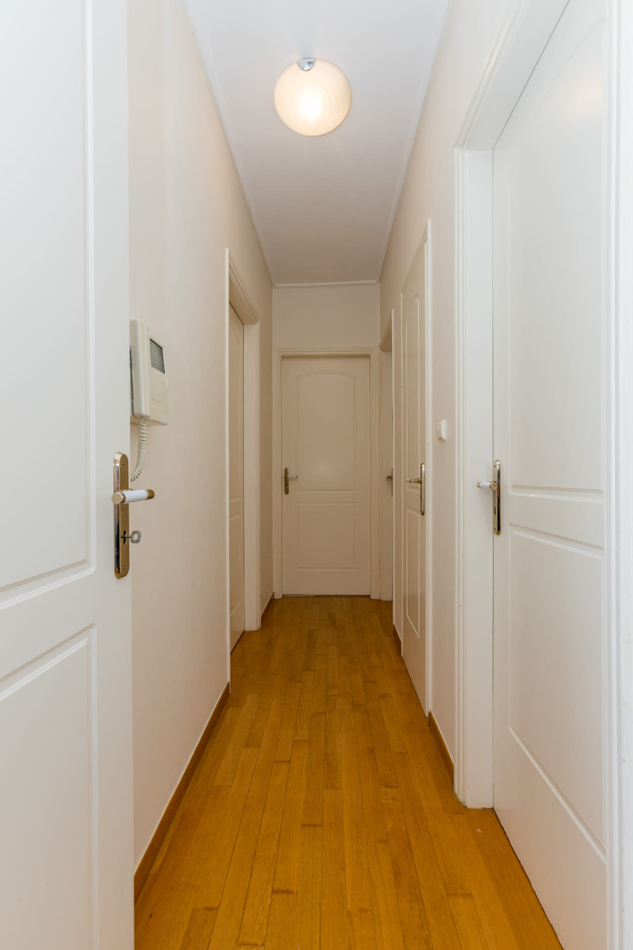 Apartment in Athina 28