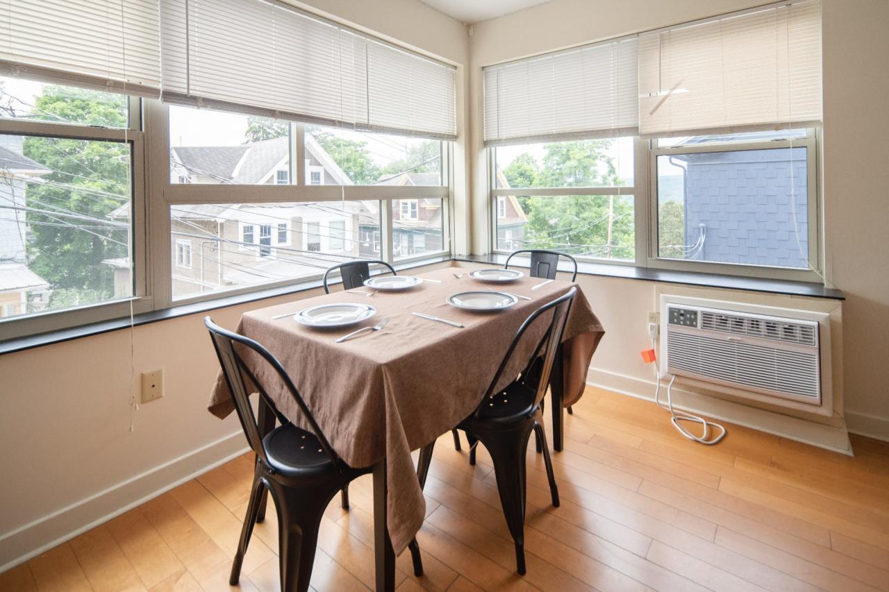Private Room in 6 Bedroom Apartment in Ithaca 34