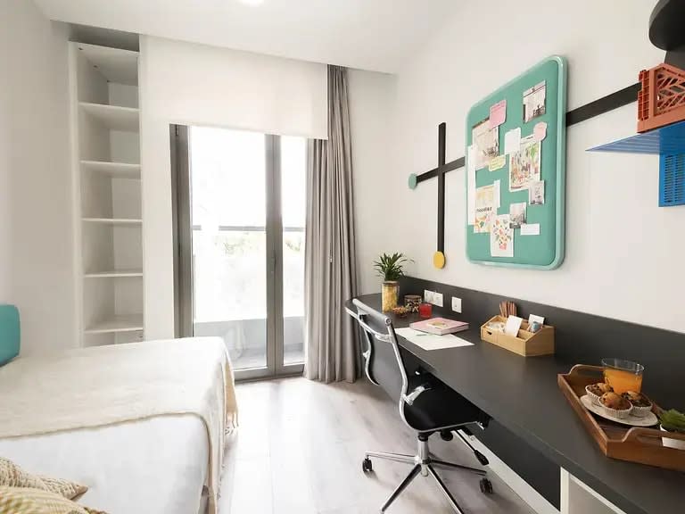 Individual Basic Balcony in Barcelona 75