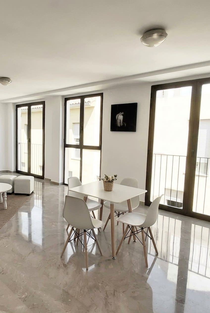One-bedroom Apartment in València 8