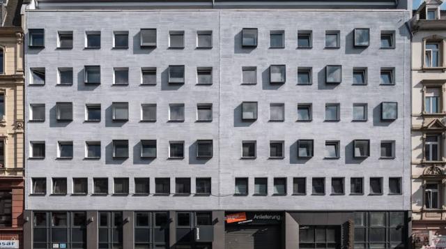 Medium in Frankfurt am Main
