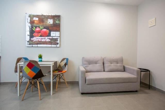 Raise Boutique Rooms in the center of Athens Studio in Athina