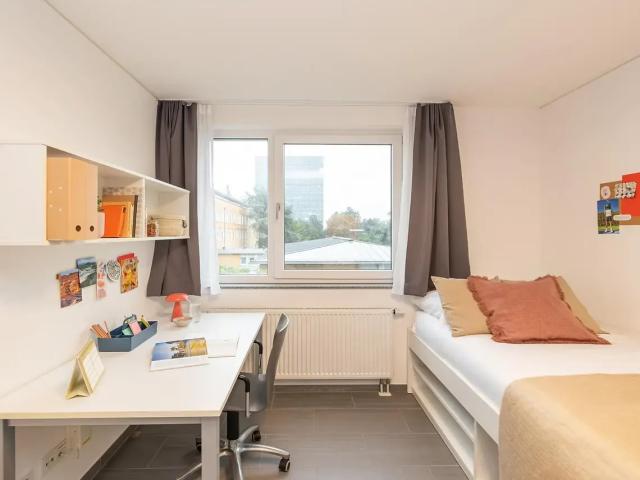 Studio B Silver
