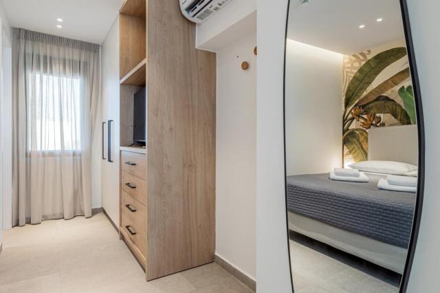 Raise Se7en One-Bedroom Apartments