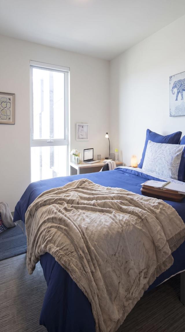 2- Bed Standard in Toronto