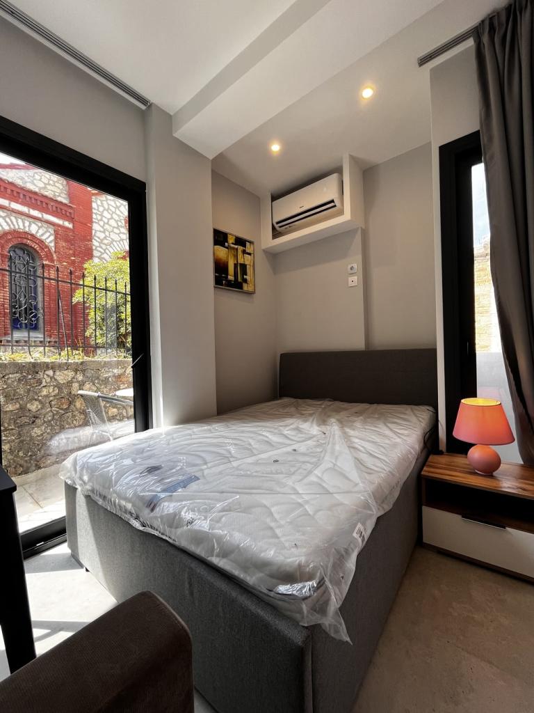 Studio in Patra 3