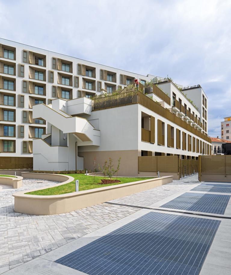 Pop M with Loggia in Milano 4