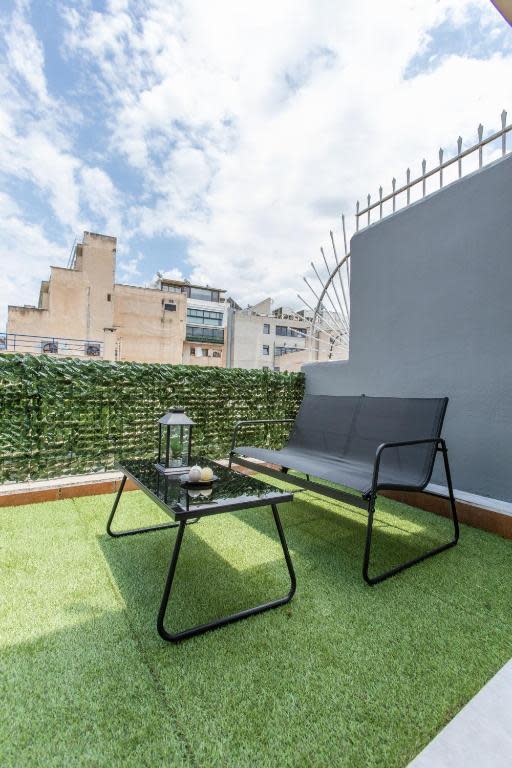 Raise Comfy Studios in the heart of Athens in Athina 5