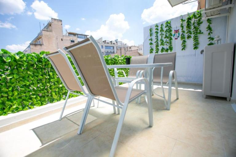Raise Comfy Studios in the heart of Athens in Athina 2
