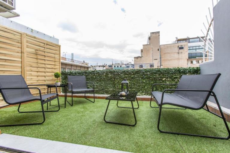 Raise Comfy Studios in the heart of Athens in Athina 4