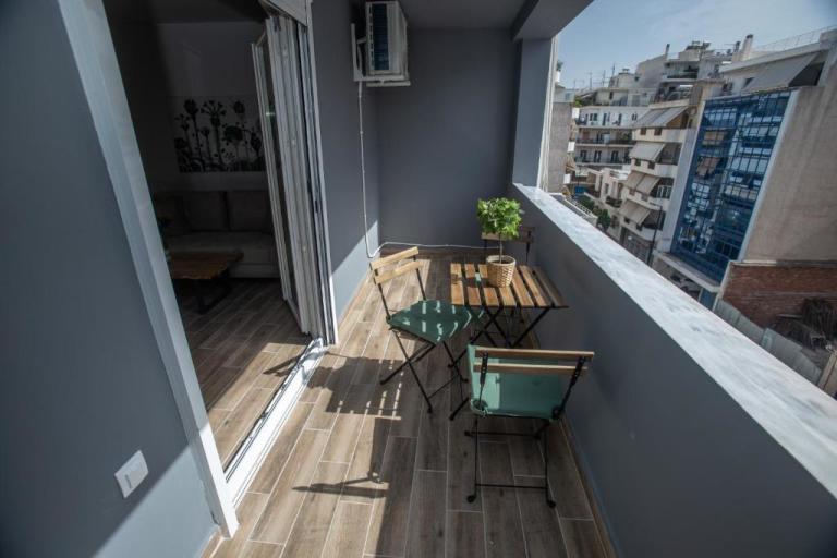 Two-bedroom Apartment in Dafni 2