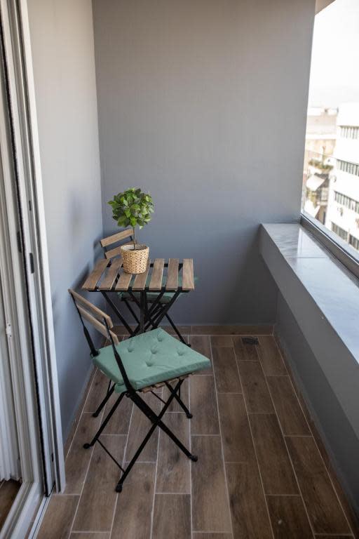 Two-bedroom Apartment in Dafni 3