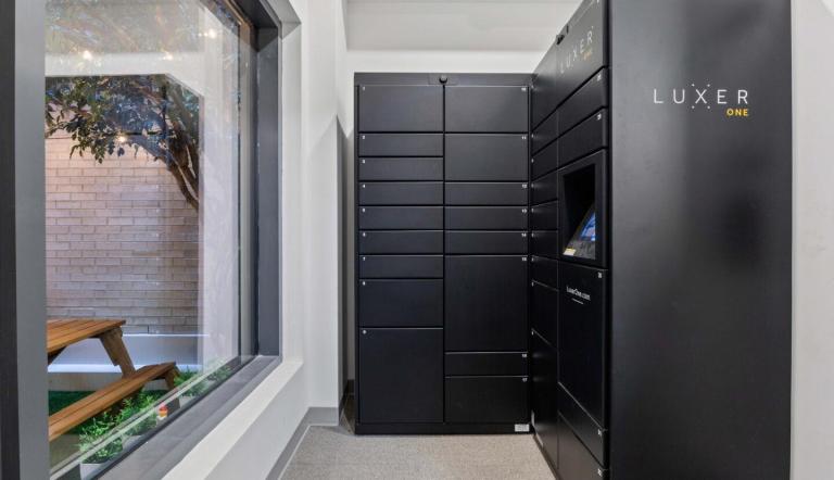 4-BEDROOM PALAY in Montréal 2