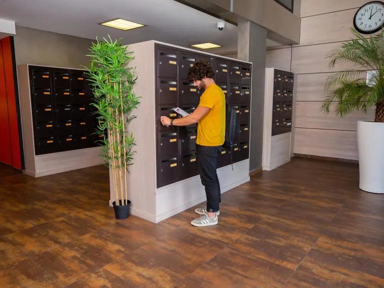 T1 Apartment in Lille 5