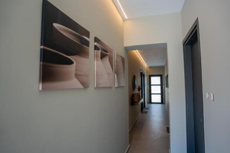 Raise Cityscape Limassol Suites Studios in Lemesos 3