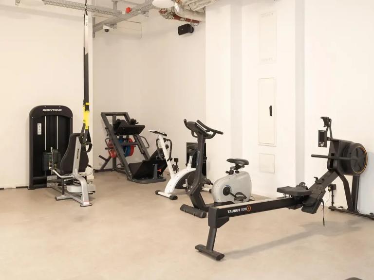 Studio M Bronze in Frankfurt am Main 5
