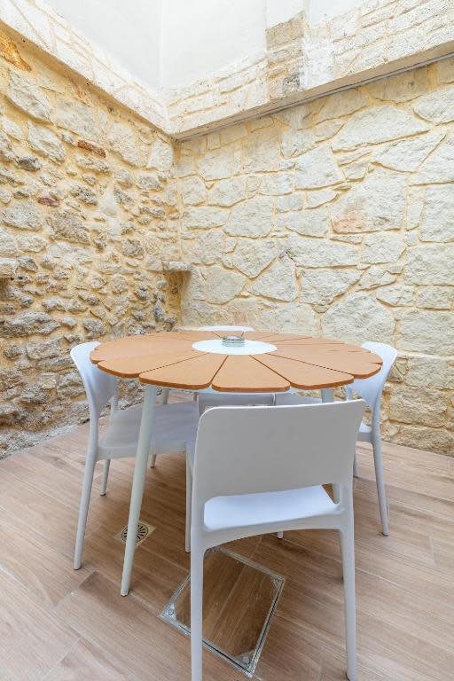 Raise Heraklion 4 Moments Studios in Iraklio 4