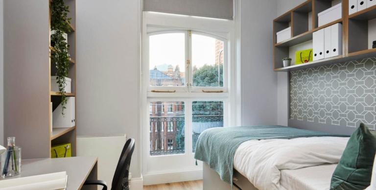 Private Room in Greater London 4