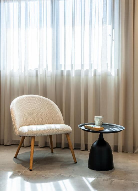 Raise Se7en One-Bedroom Apartments in Iraklio 2