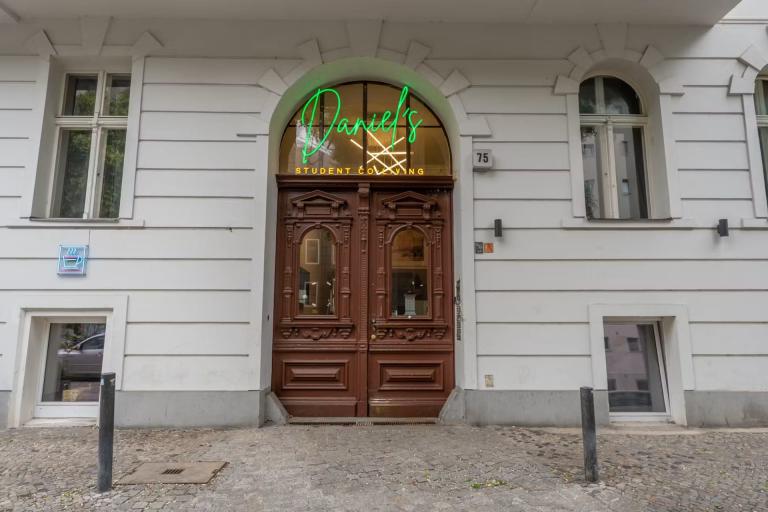 Leibnizstraße Charlottenburg Studio in Berlin 3