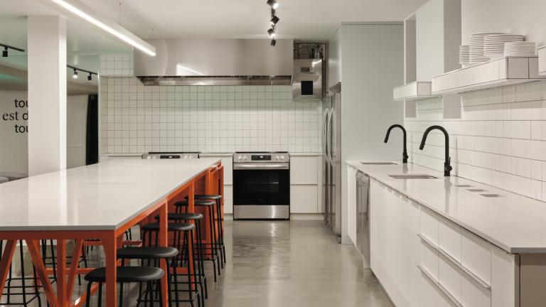 3 People Co-Living in Montréal 5