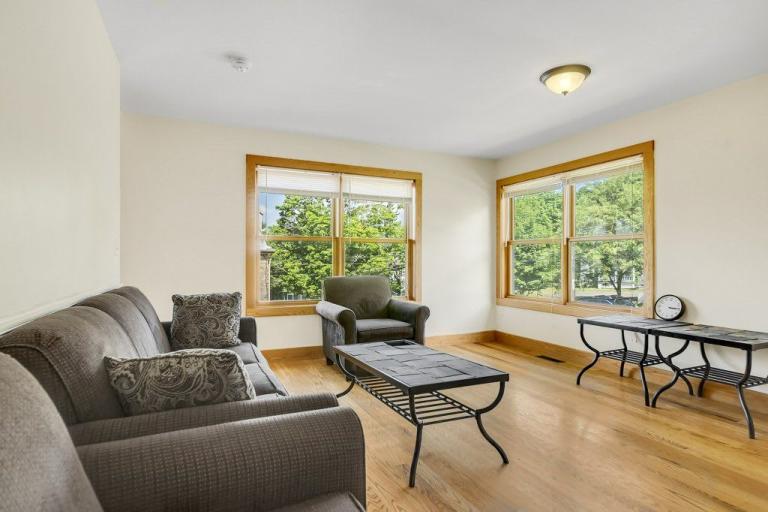 Private Room in Ithaca 4