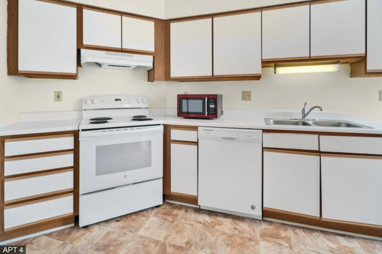 1-Bedroom Apartment in Ithaca 5