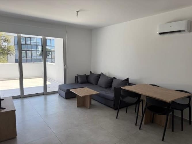 Karolou Apartment in Egkomi Lefkosias 2