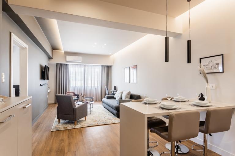 Suites in Athina 5