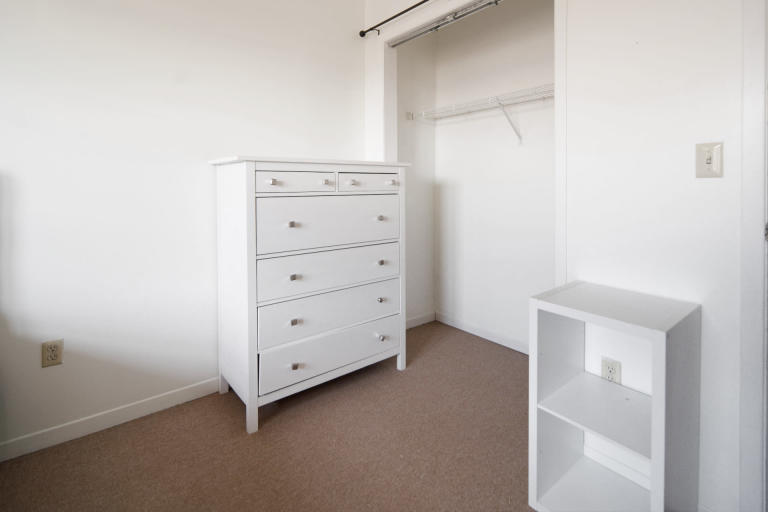 Private Room in 5 Bedroom Apartment in Ithaca 4